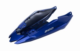 CACHA BAJO ASIENTO BAJAJ ROUSER 200 NS AZUL MTC [C80441]
